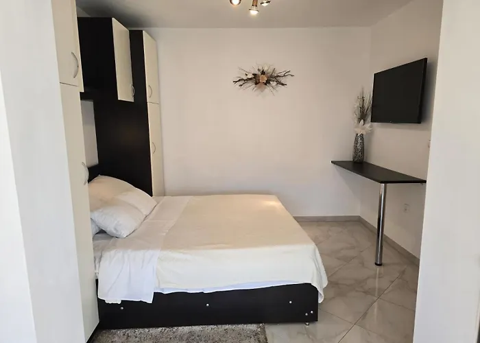 Rimbaldo Apartments
