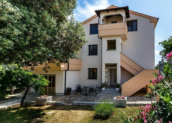 Rimbaldo Apartments